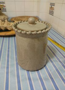 Brocante Stoneware Pot