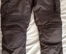 Motorcycle pants