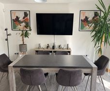 Table and 6 Chairs