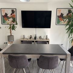Table and 6 Chairs