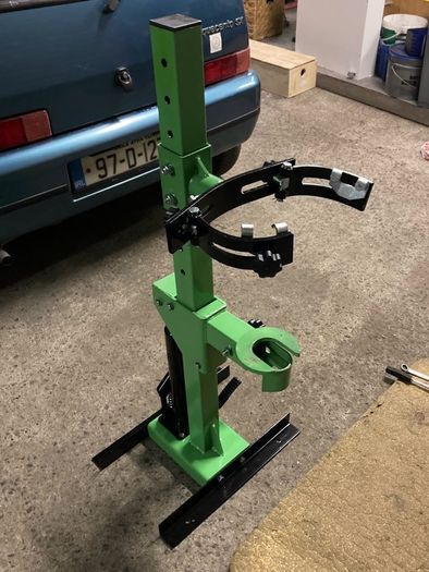 Coil Spring Compressor