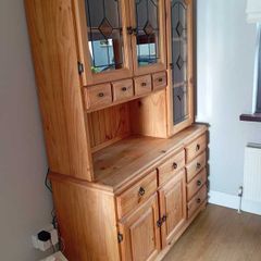 Kitchen cabinet