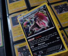 Zoroark ! Holo Rare ! Cosmos Holo ! from BREAKthrough Set ! 2015 ! Pokemon Card !