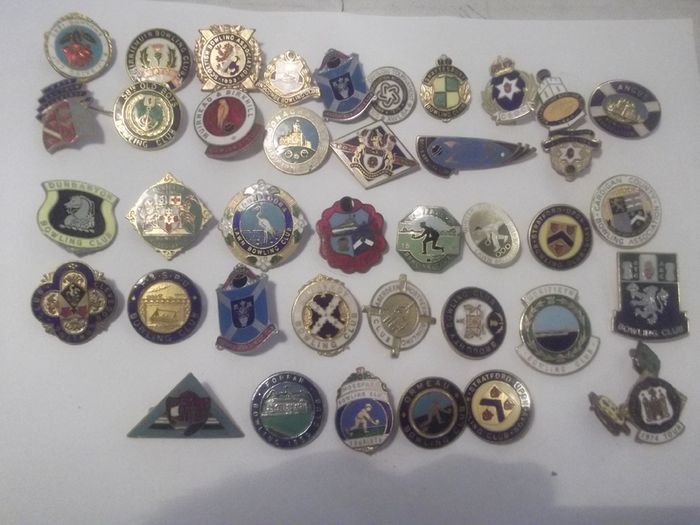 42 vintage enamel bowing badges