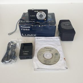 Panasonic Lumix FS62 digital camera boxed