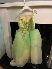 Disney store Tiana's Dress 5-6 and Tiara