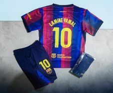 Barcelona 26/27 ( Lamine Yamal 10 ) Kids Kit , 6/7, 7/8, 10/11 Yrs