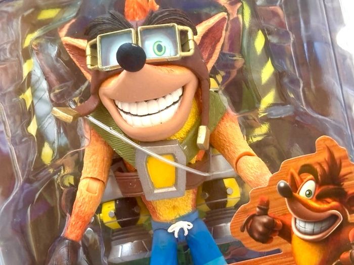 Deluxe Crash Bandicoot With Jet Pack Figure From Activision & Neca - SEALED