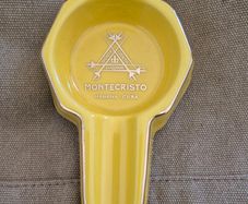 Montechristo cigar ashtray ( porcelain)