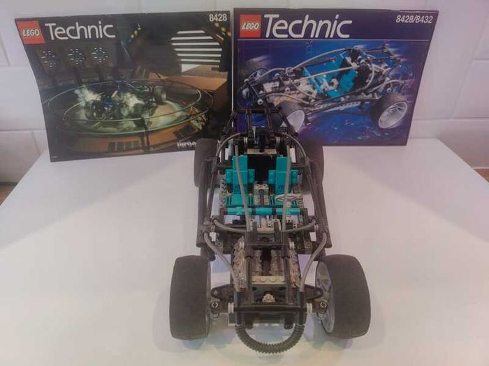 Lego Technics Command Vehicle 8428
