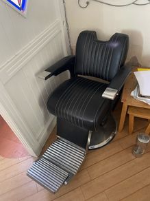 Modern barbers chair (missing headrest)