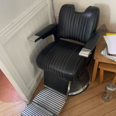 Modern barbers chair (missing headrest)
