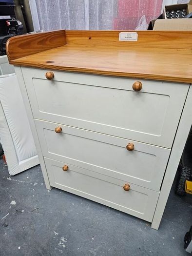 wardrobe + chest of drawers