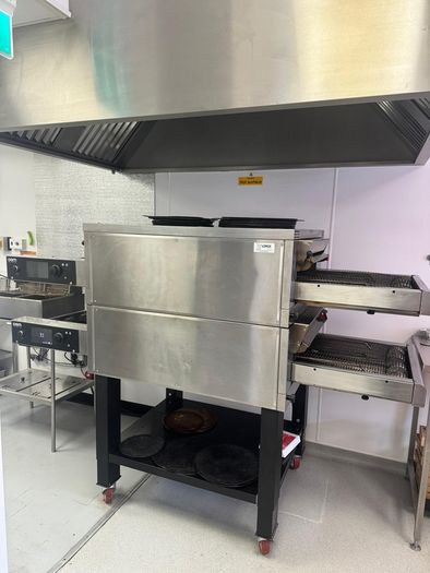 Pizza Oven machine