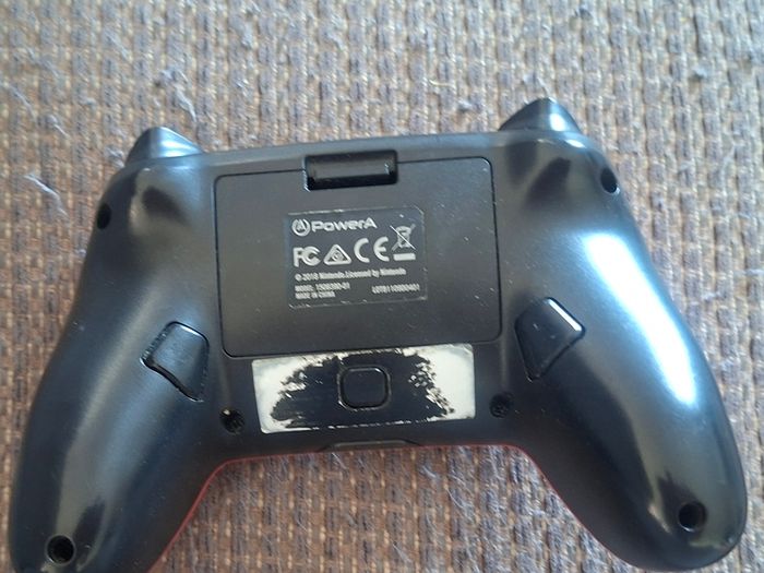 Official Nitendo Switch Controller.