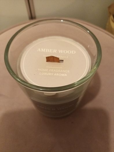 Amberwood 450g glass jar scented candle
