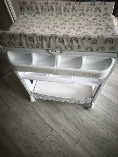 Belle Baby Changing Unit & Bath- Great Condition