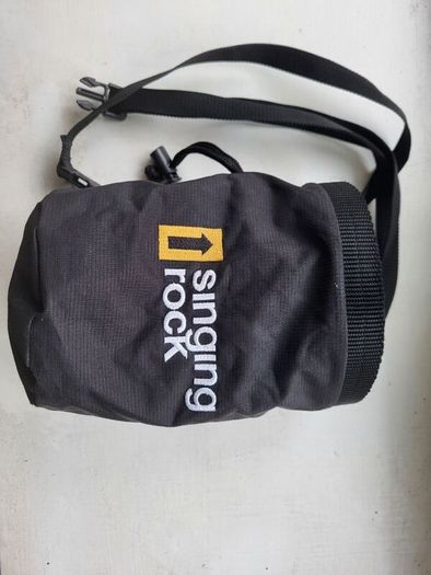 Singing Rock climbing chalk bag