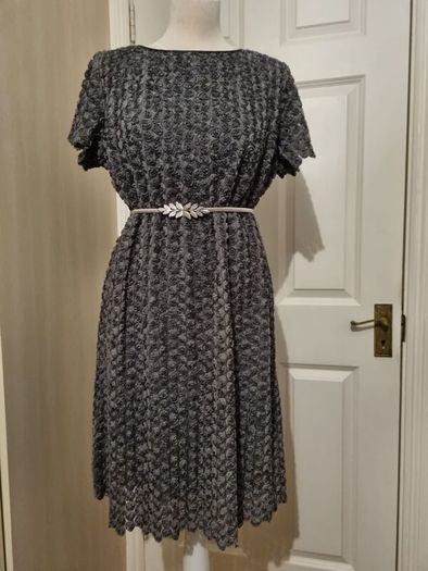 ELVI, rose textured dress