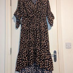 Stunning hi-low midi dress from Boohoo