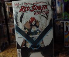 Red Sonja and Cub ! ONE-SHOT ! First Printing ! 2014 ! by Dynamite Entertainment !