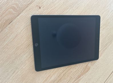 9th Gen IPad 64gb