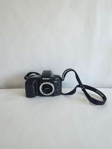 Nikon F70 Film Camera BODY ONLY