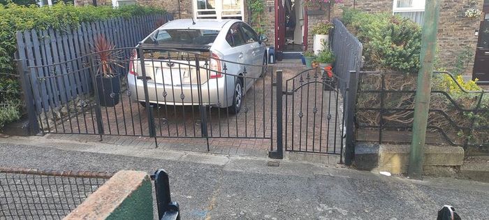 drive way gates
