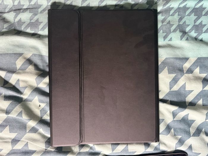 Pristine condition iPad Air 13 inch 256gb M3 chip WiFi