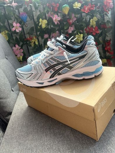 ASICS Gel Kayano 14