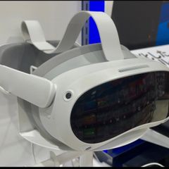 Pico 4 8/128GB VR Headset - Meta Quest Alternative