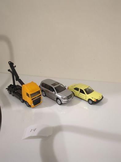 Title: Siku Diecast Model Car Set