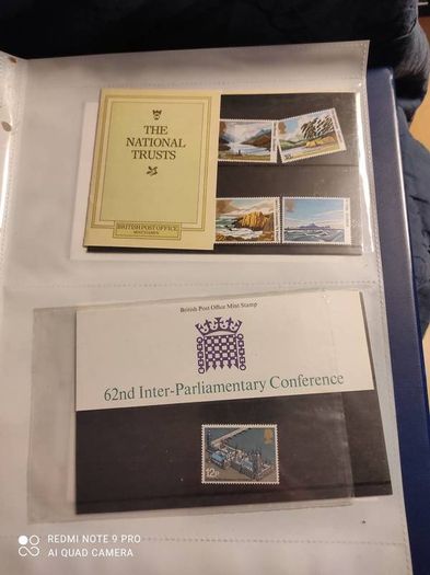 Stamp album UK's Presentation packs x 100
