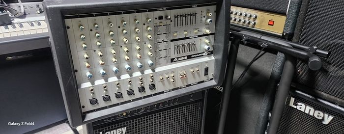 POWER AMPLIFIER  for part or repair