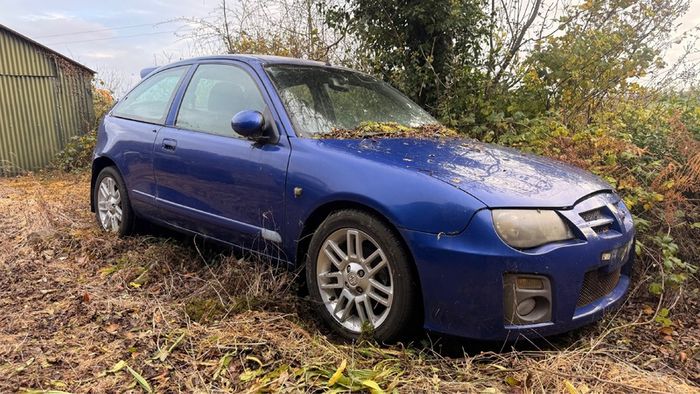MG ZR Breaking