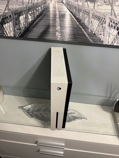 X-box One S