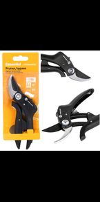 Garden pruner