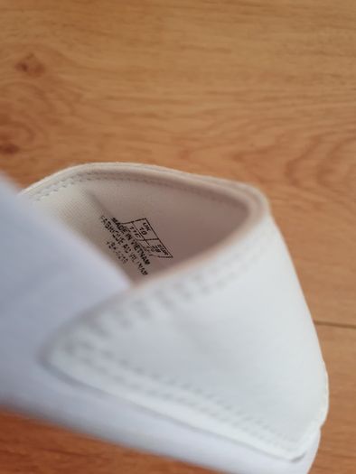 puma flip flops