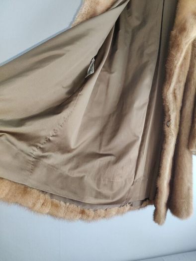 Authentic Italian Lady's Fur  Vintage Mink Coat