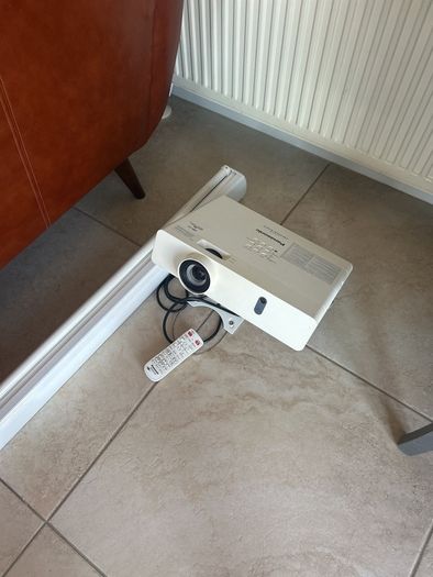 Panasonic Projector with Sapphire pull up or down Screen