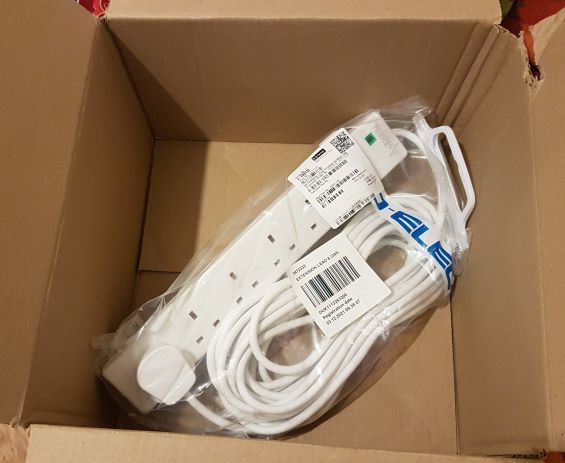 PRICE REDUCED FROM 25 TO SELL!! Very Safe and High Quality Surge Protected 6 Gang 10m White Extension Lead