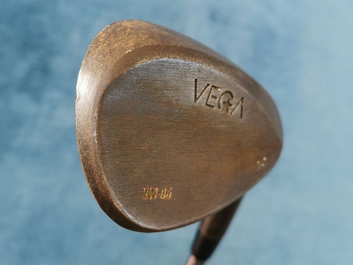 Vega Japan Forged Raw wedge