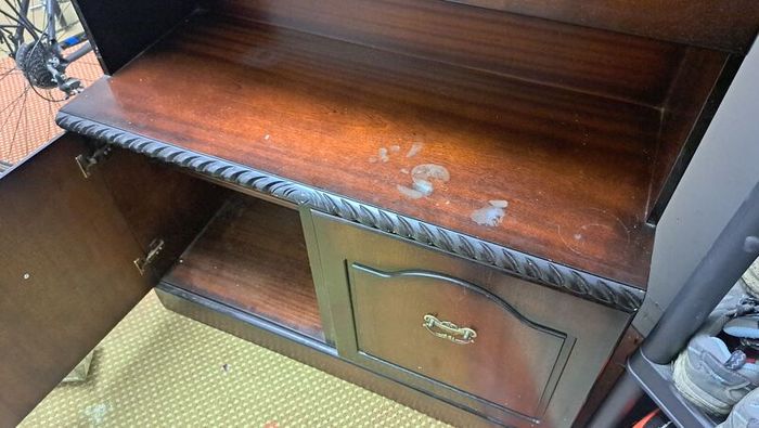 Vitrine / Cabinet / Display Unit