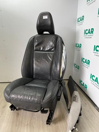 2011 Volvo XC90 Seats