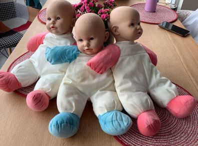 Dolls (3)