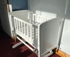 Obaby Gliding Crib