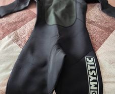 wetsuit