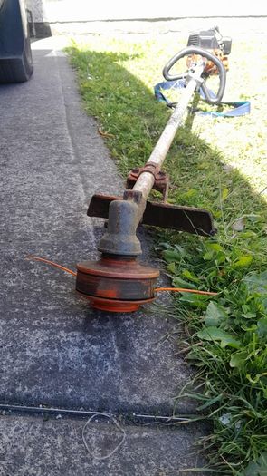 petrol strimmer