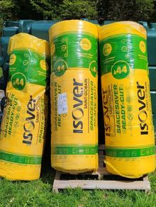 Rolls of glass mineral wool