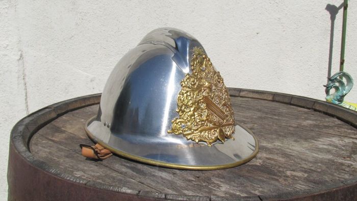 French fire helmet (2 of 3)